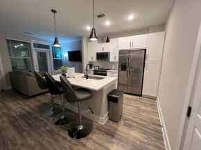 Modern Sophisticated Condo with CityView